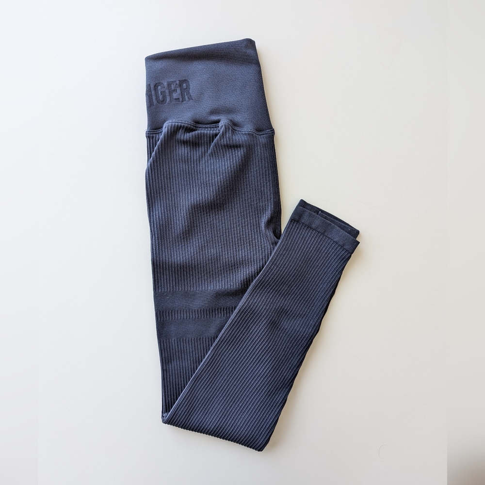 STRONGER Rib Seamless Leggings - Picture 7 of 7